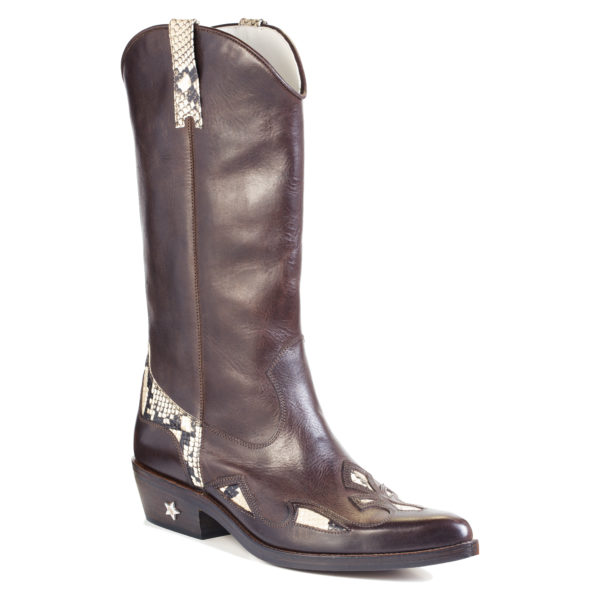 Stivali Country da donna: Stivale alto in pelle vegetale marrone con finitura opaca